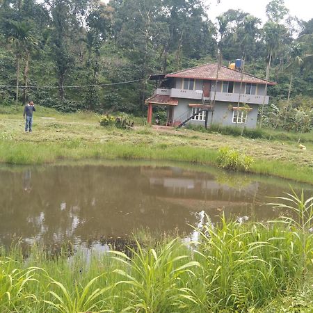 Samz Estate Stay 2Bhk Madikeri Bagian luar foto